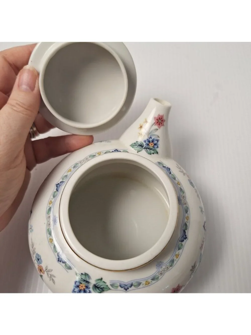 VINTAGE ANDREA BY SADEK TEAPOT DISCONTIUNUED GARDEN OF INDIA PATTERN JAPAN